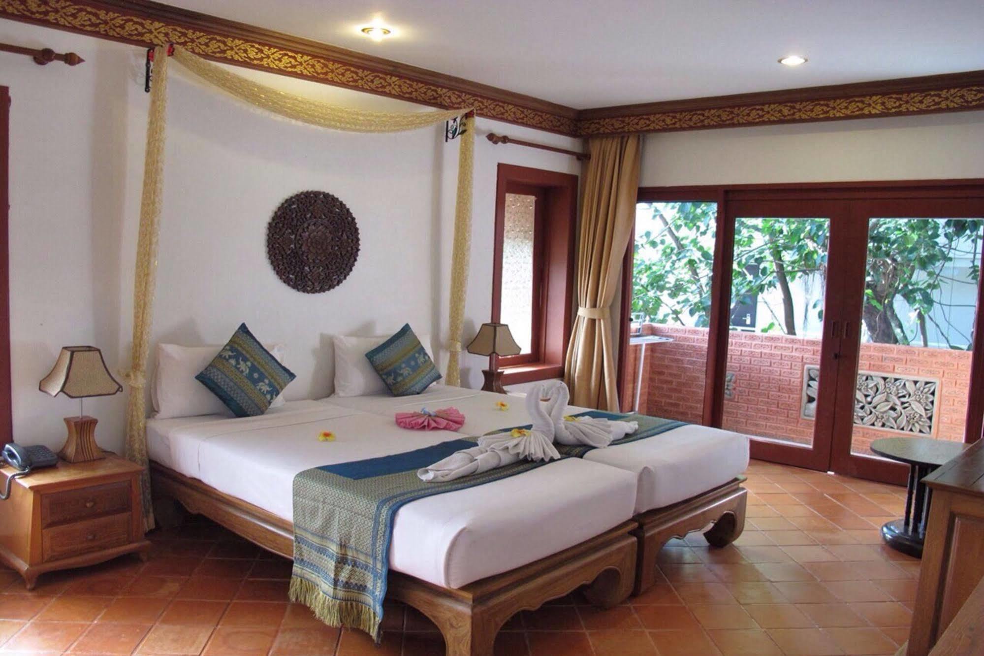 Hotel Kata Minta Phuket Exterior foto
